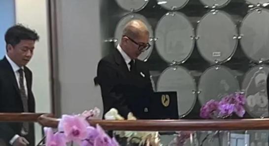 大S今下葬，家人送行感人至深
