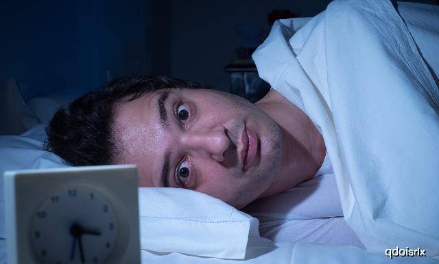 连续三天23点半后入睡，你正在熬夜吗？