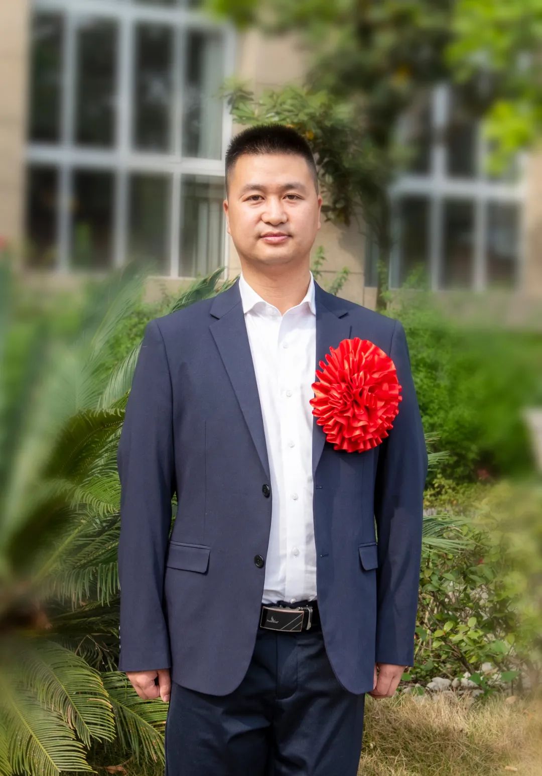 揭秘闫贵军个人资料，一探究竟