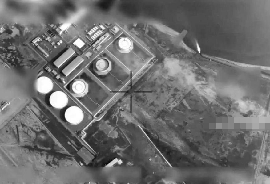 以炸毁胡塞客机前乘客纷纷逃离事件分析