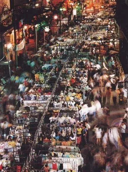 我很少用震撼来形容一个夜市