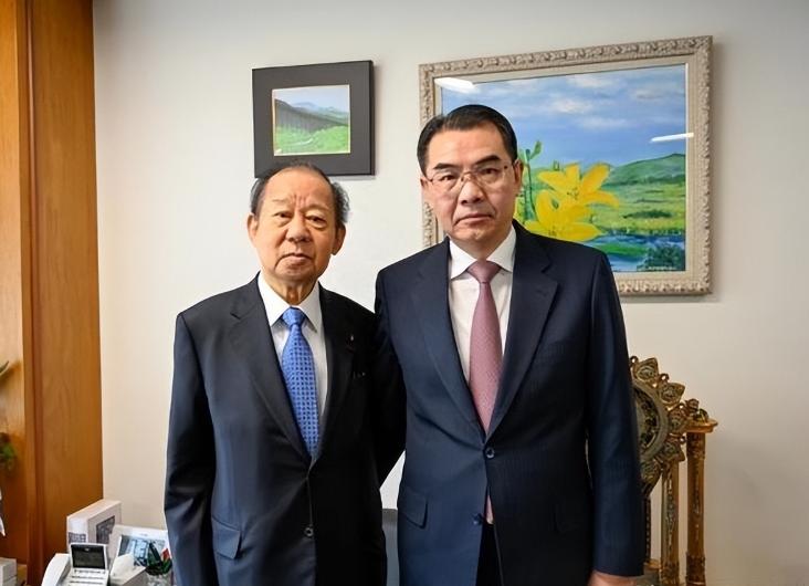美议员提交新法案，一场关于未来的热议