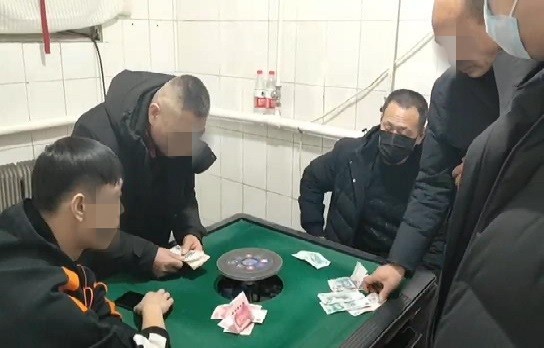 关于棋牌室赌博是否可以报警的探讨
