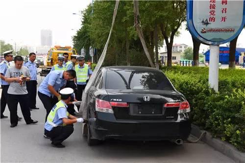 车停路边被警察贴单子，那些不得不说的细节