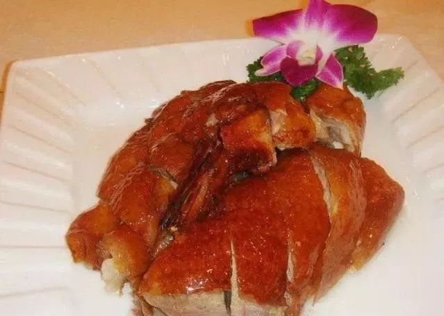 揭秘，活鸭与烤鸭的价格差异之谜