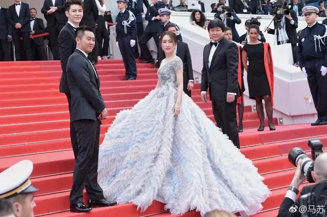 曝某大花戛纳扇助理耳光，事件背后的人性探讨