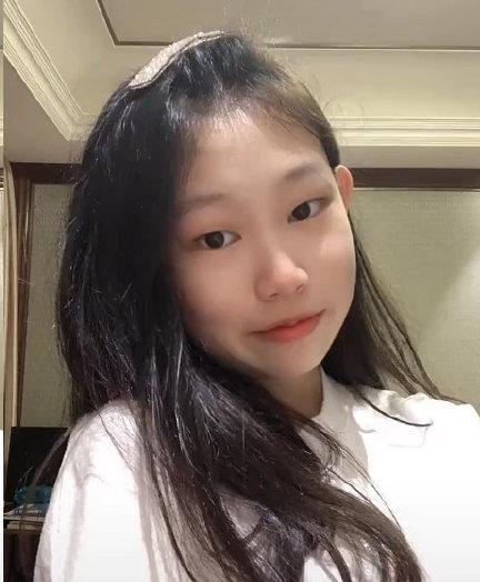 小沈阳女儿现状，成长中的新星，备受瞩目的焦点
