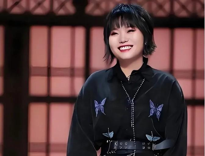高考结束挑行李回家的女生发声，青春的力量与时代的共鸣