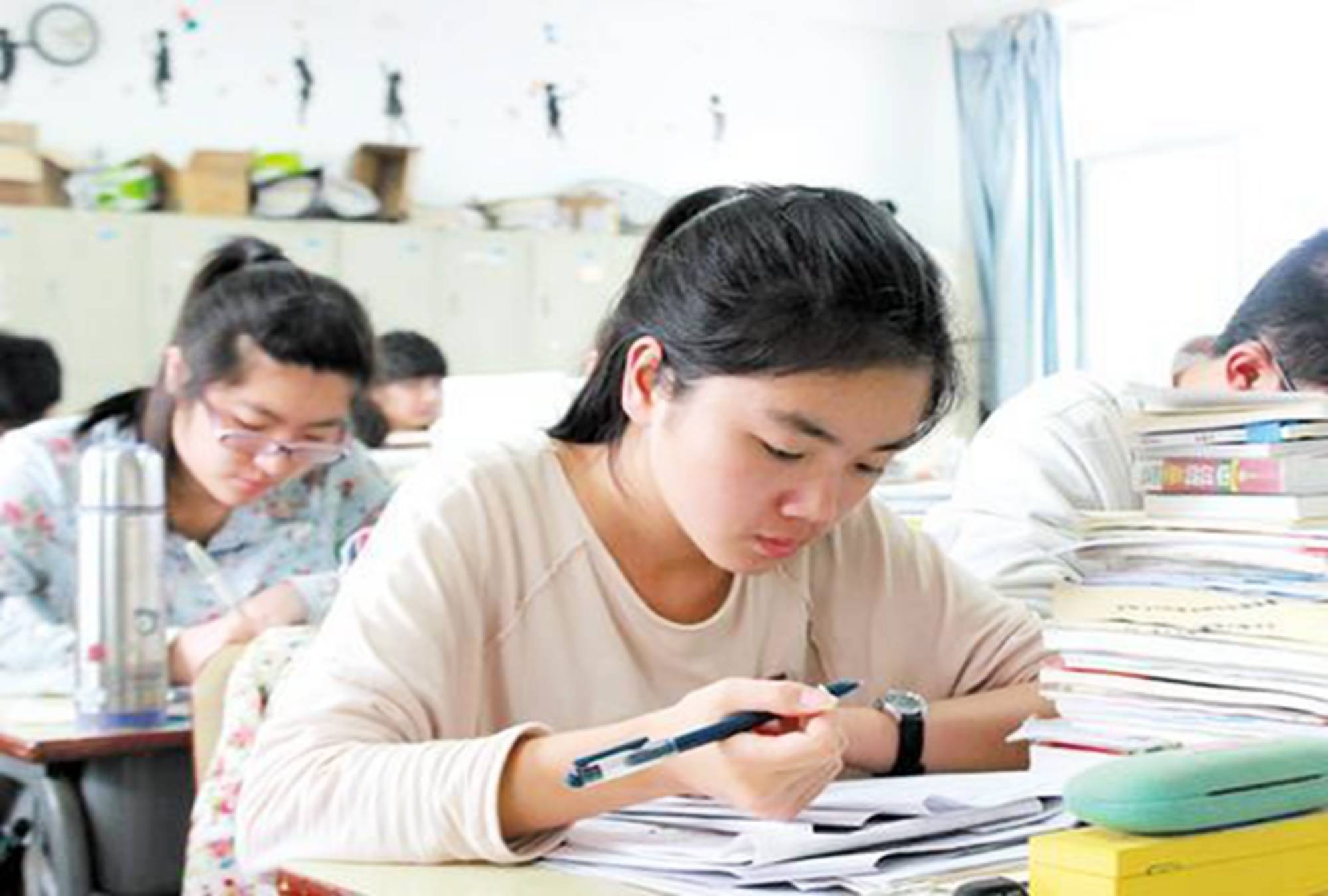 高考完后考生们，释放压力，展望未来