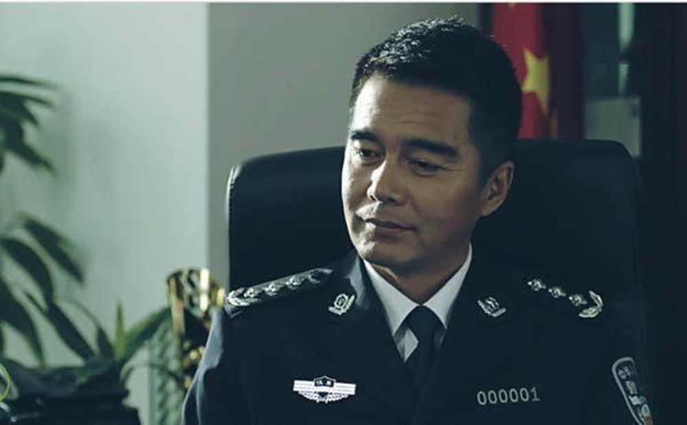迷雾重重，县长全家被杀之谜电视剧深度解析