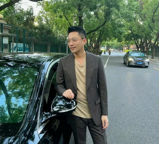 上海风云，台网红馆长与汪小菲的饭局热议