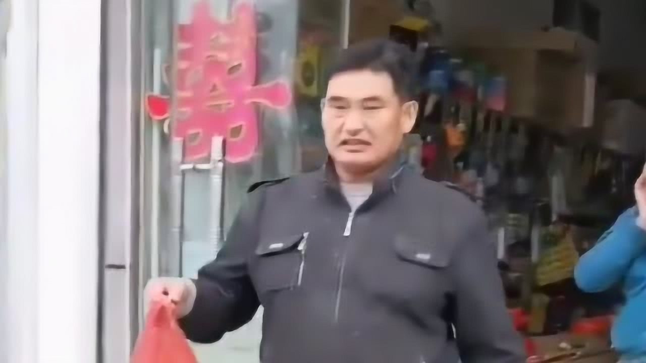 台湾艺人郭品超回山东老家收麦子的故事